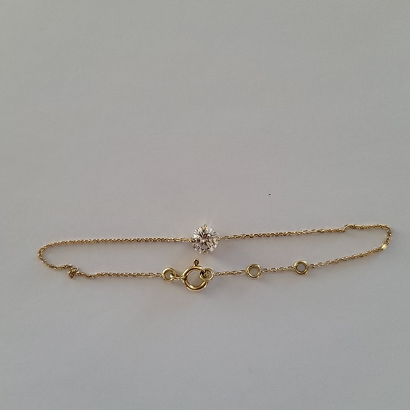 Jewelry - 18k gold bracelet with cz fits small wrist 6 to 6.5 inches